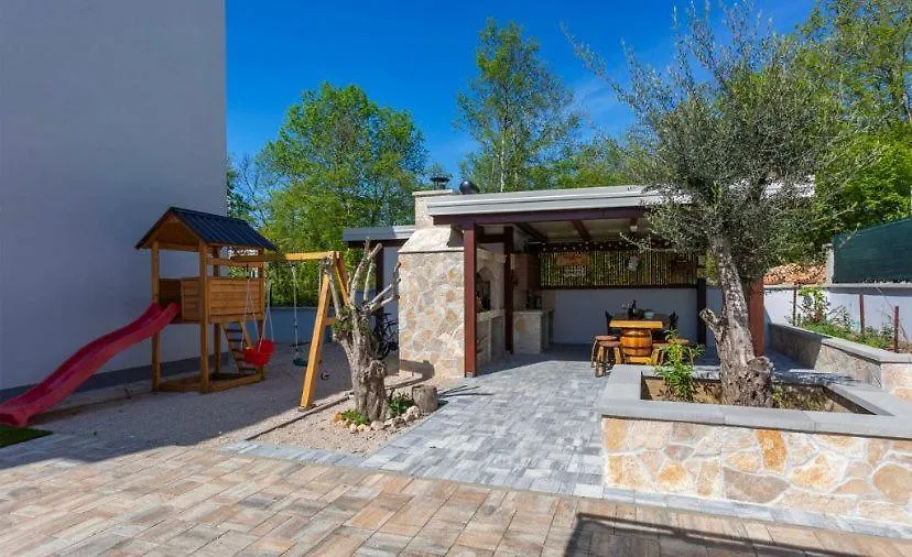 Apartment Apartmani Grgic On The Adress Branka Fucica 96 Malinska
